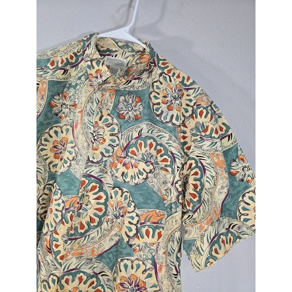 Vintage Banana Republic Safari & Travel Shirt Green Floral 80s Grandpacore